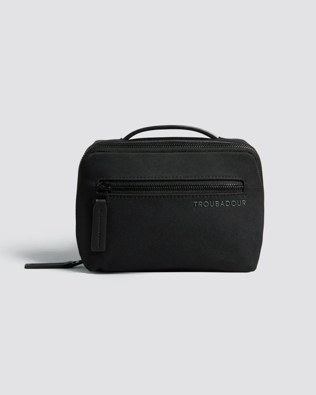 A compact and collapsible case
