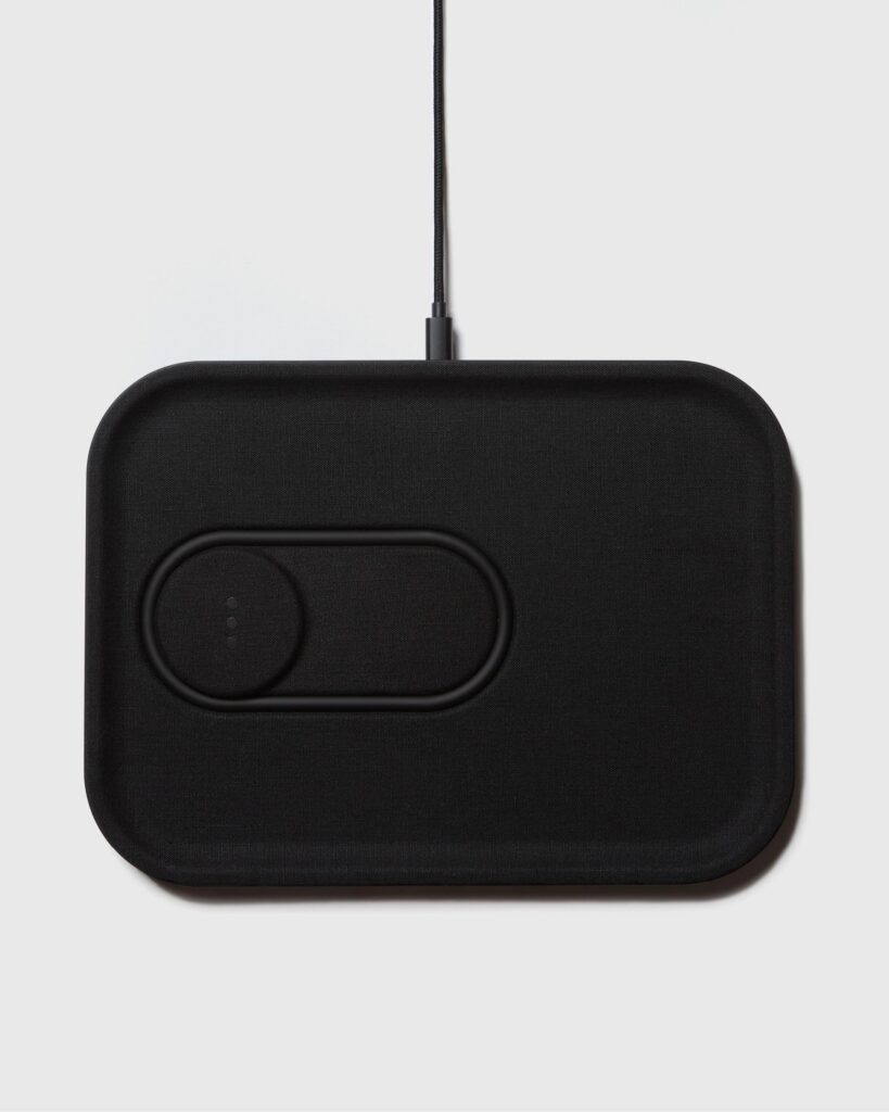 Courant Charger